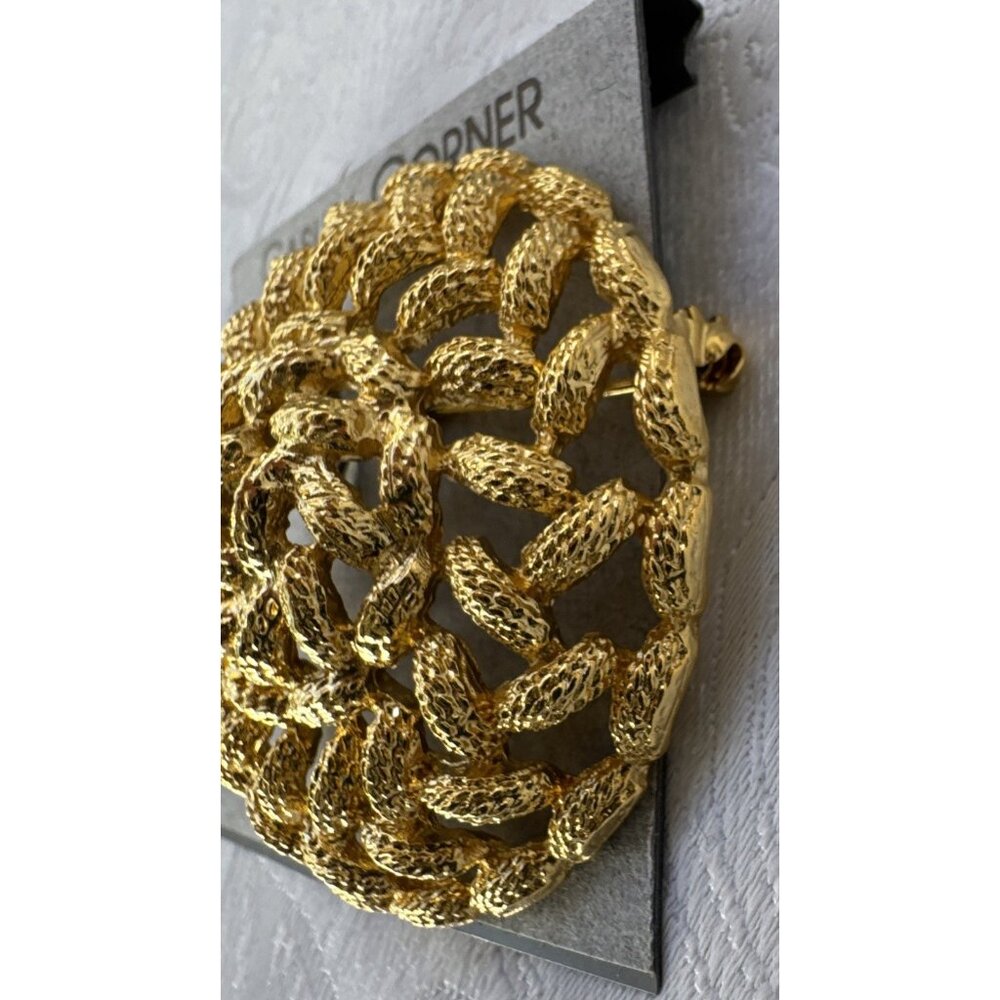 Casual Corner Signed Gold Tone Brooch Large Round Vintage 80's 2" NEW - Picture 7 of 9